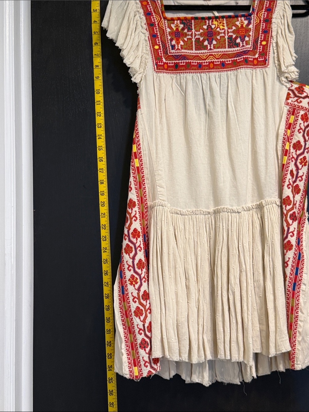 Free People BNWT Embroidered Ivory Peasant Top with Multicolor Trim - Picture 8 of 11
